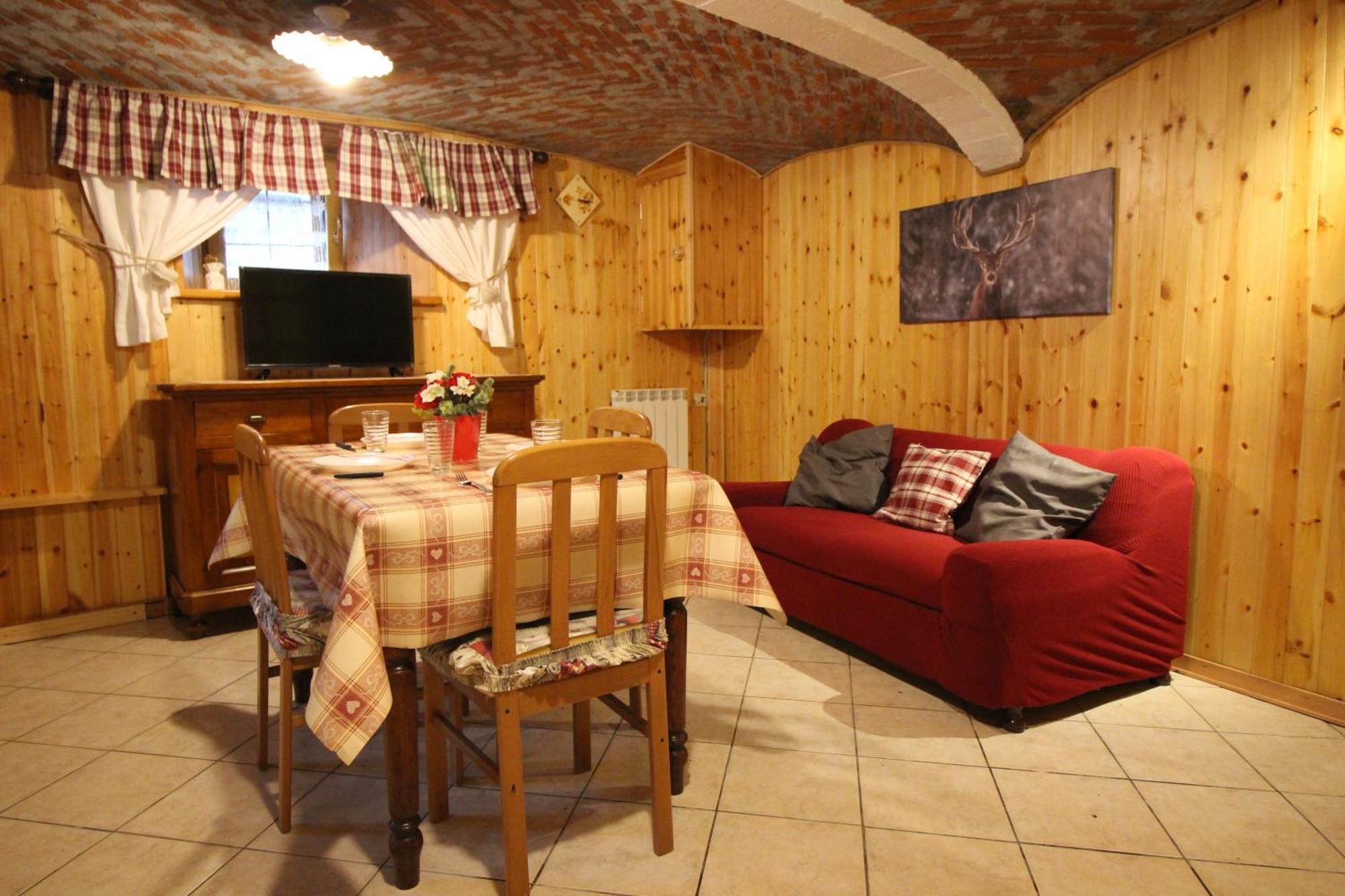 L'Ermellino Bilocale In Centro - Affitti Brevi Italia Apartman Brusson Kültér fotó